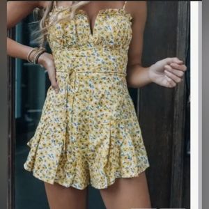 Luxxel Mini Romper Size Large